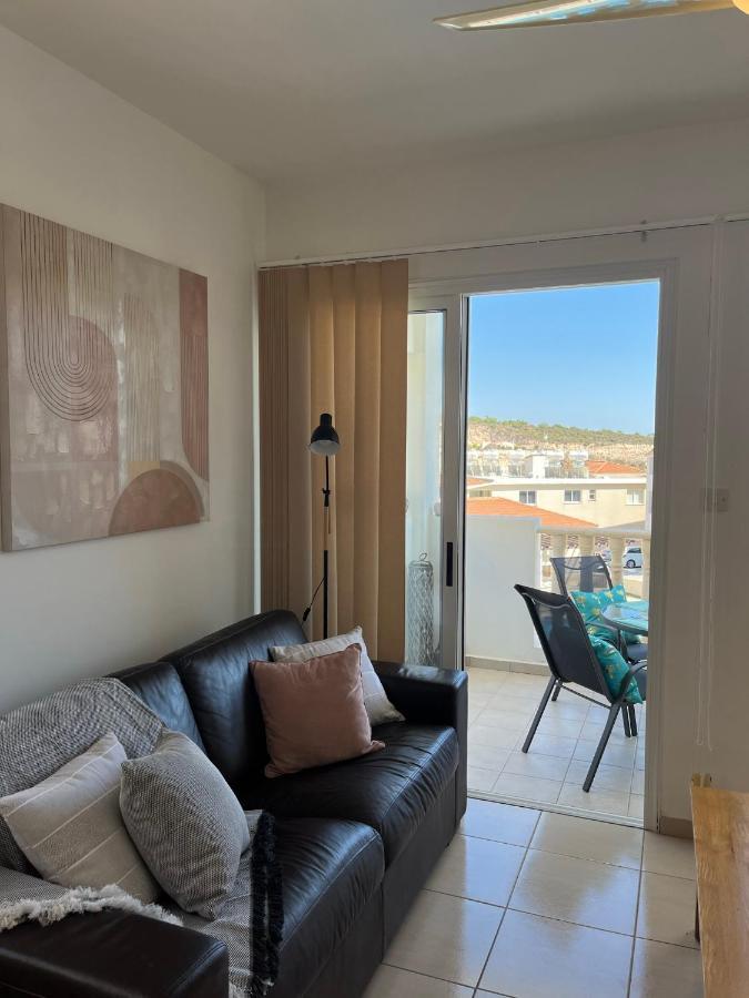 Beautiful 2 Bed Apartment In Peyia Valley, Paphos Εξωτερικό φωτογραφία